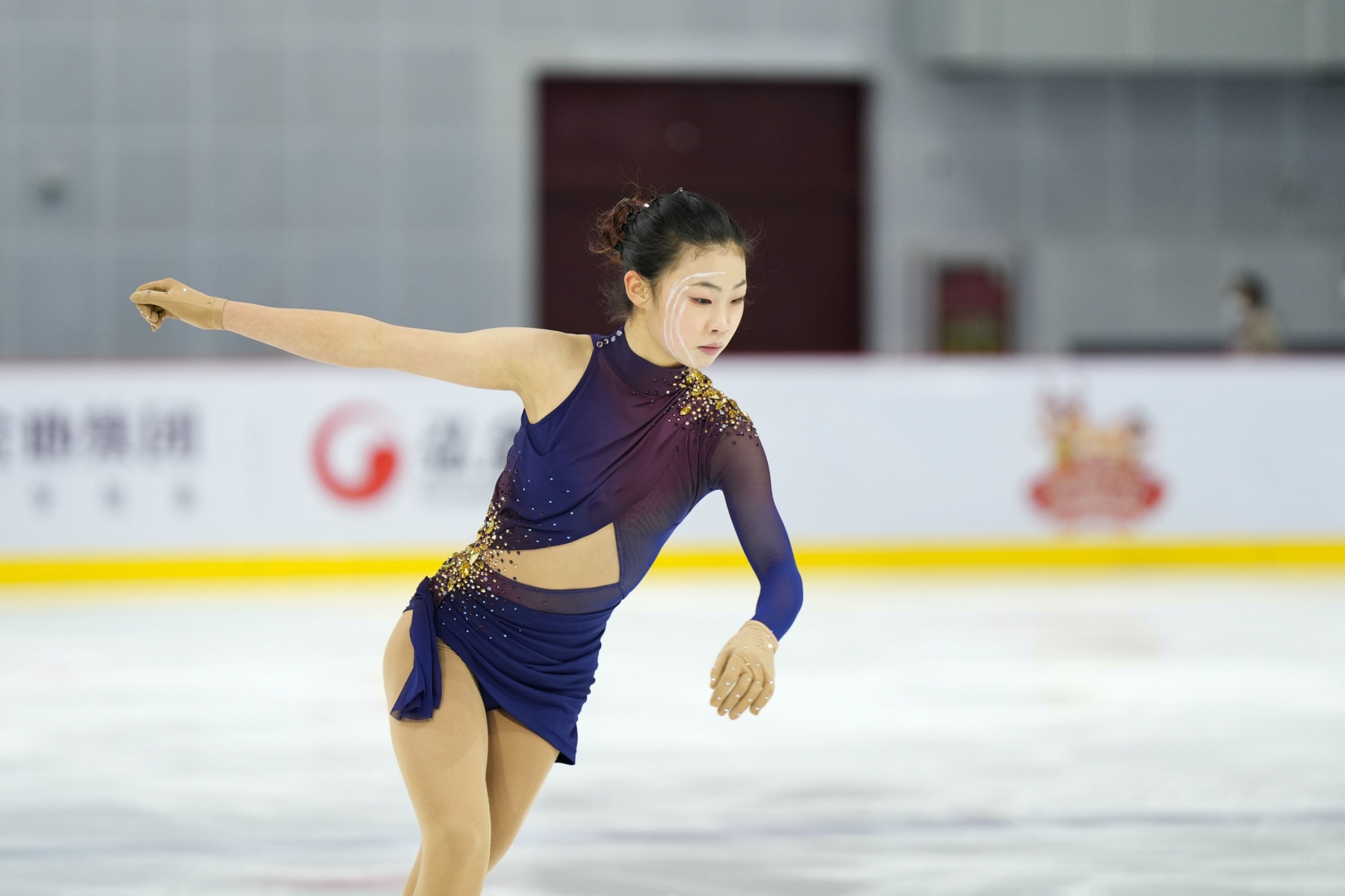 安香怡"超出预期"获花滑世青赛第六名