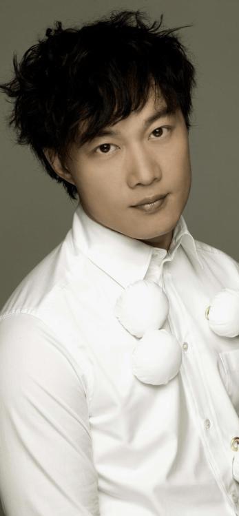 终身代言陈奕迅解约阿迪,蔡依林无动于衷,余文乐上位阿迪新代言