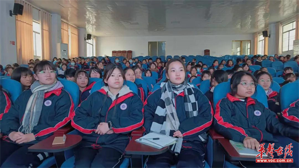 宁乡市春城中学:阳光绽放青春 春城呵护成长