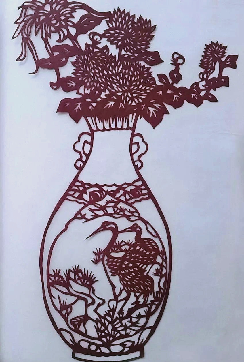 多款花瓶剪纸作品欣赏,感受非遗文化的独特魅力!