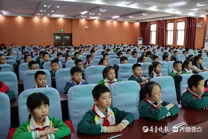 卧虎山小学图片