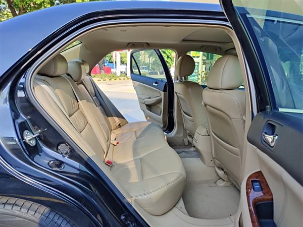 第七代半的雅阁,即2007年款的2.4l自动豪华版