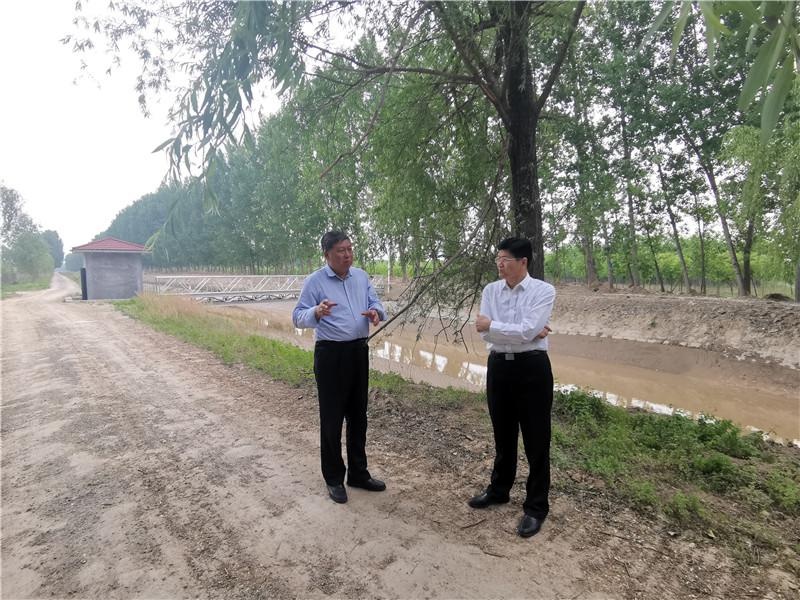 曾晓黎到道旭灌区开展巡河工作