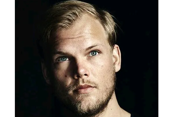 a神是怎么死的?