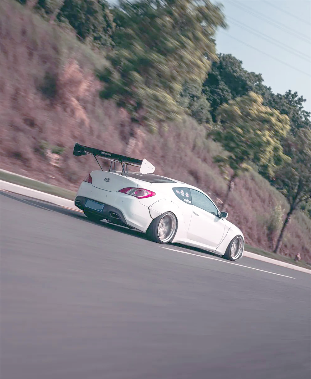 劳恩斯酷派改装之路:宽体加持,低趴风范引看点