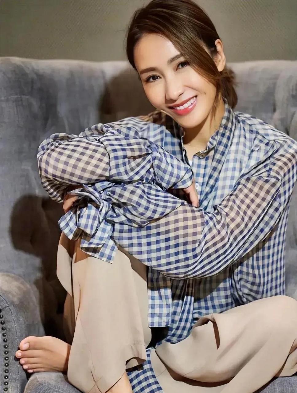 绝美黎姿,漂亮从头到脚