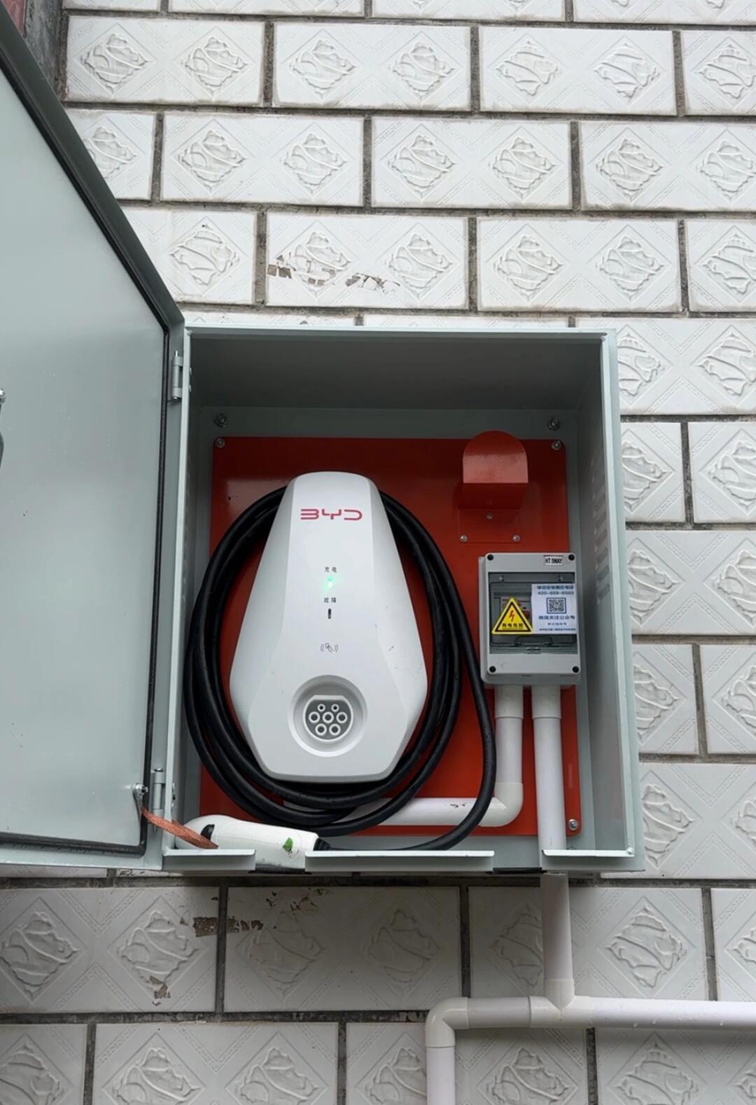 比亚迪充电桩安装收费一览表