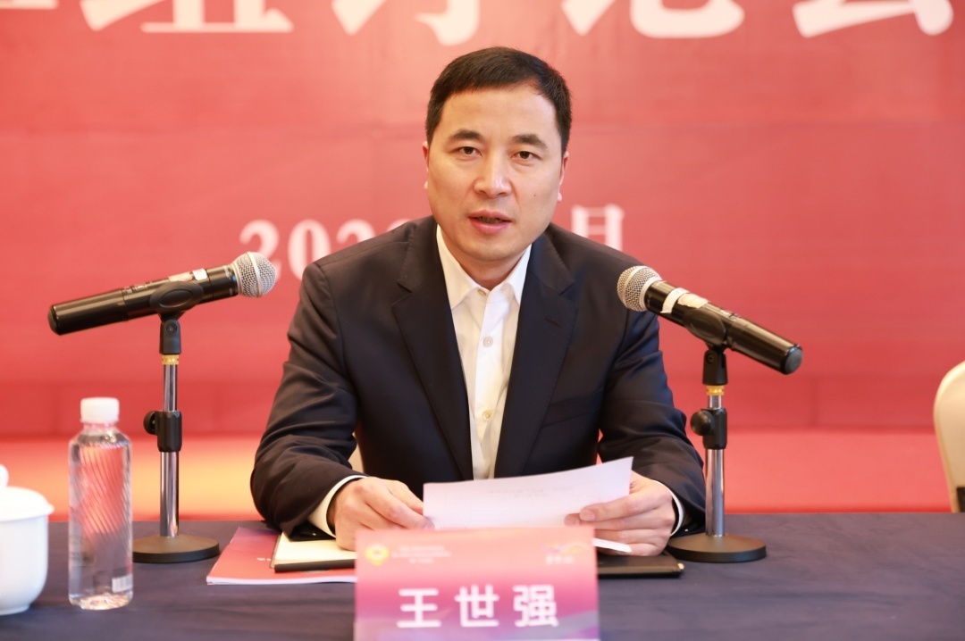 王世强在参加政协第三组讨论时强调 勠力同心,携手奋斗 为景宁跨越式