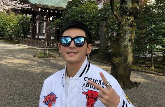 继张哲瀚后杨洋旧照因为太搞笑被翻出来,吓得他差点设置半年可见