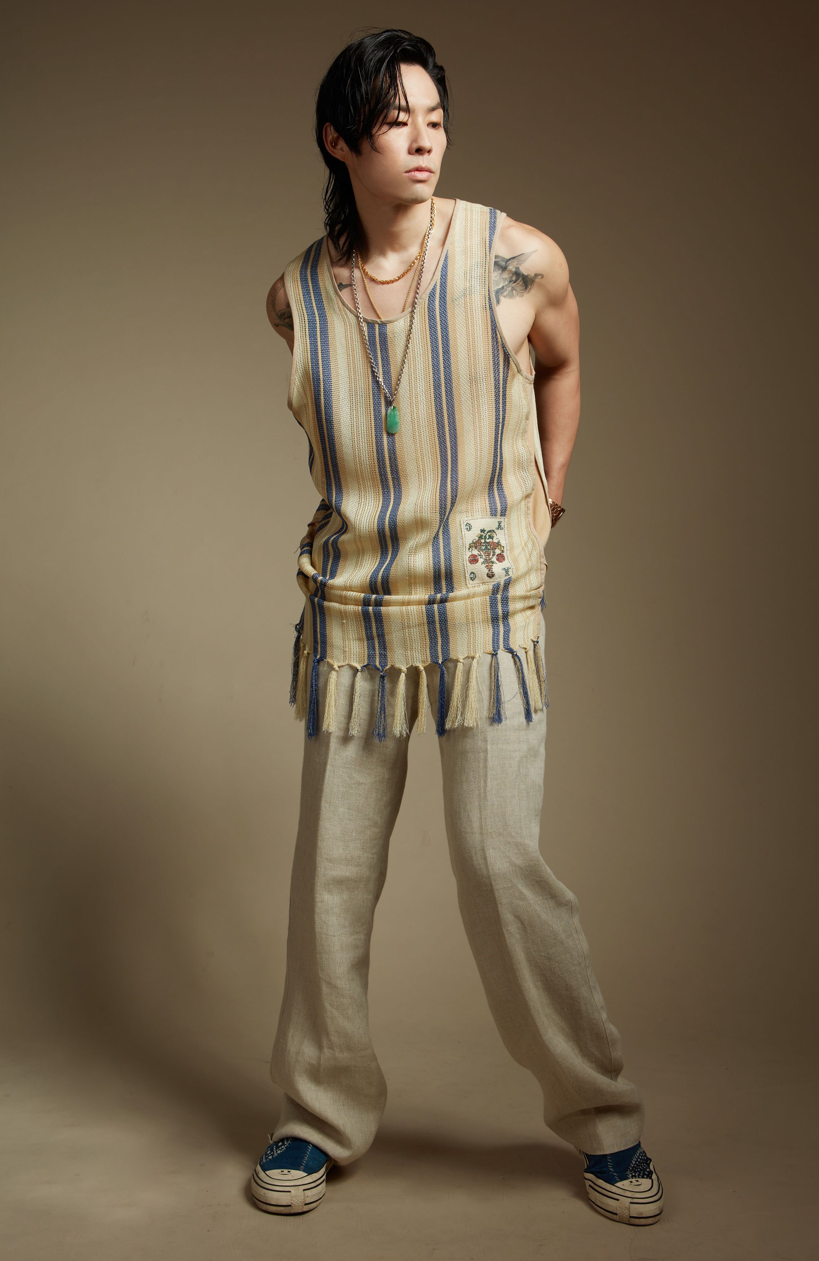 吴建豪受封「冻龄男神」!2022年全方位发展,收获满满!