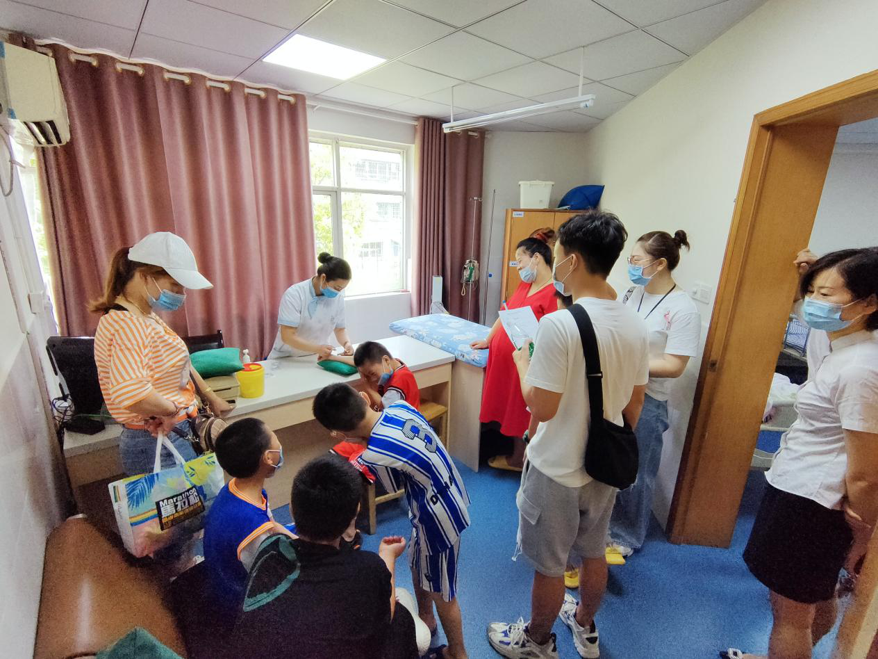 小儿包皮割不割?湘潭爱尔仁和医院专家这样说