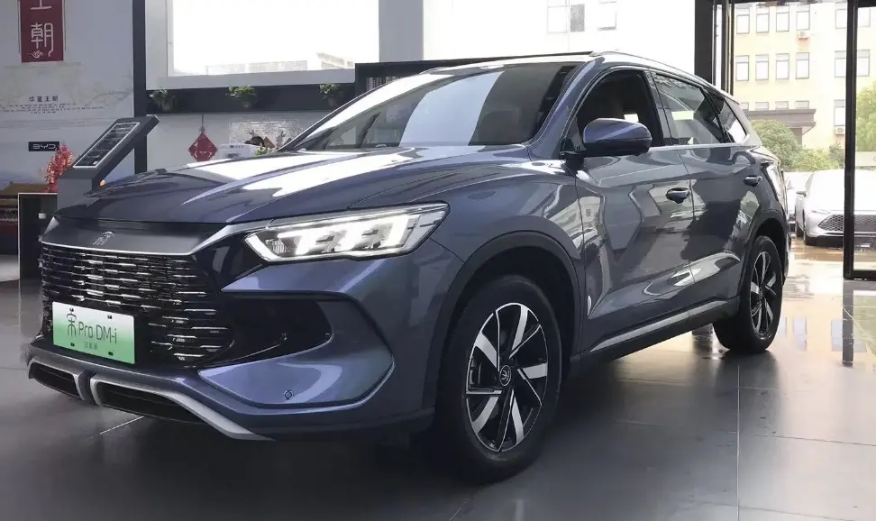 新款比亚迪宋pro dm-i,远山青配色大气,配置升级,动力强劲