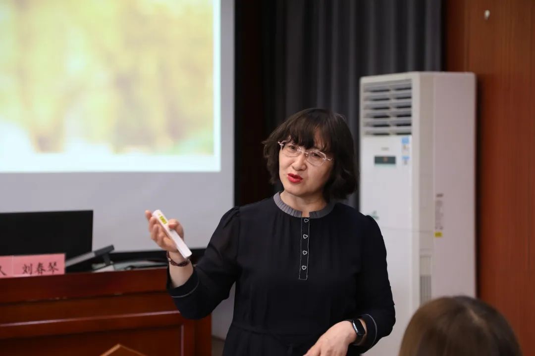 儿童积极心理品质的培养神木市家庭教育巡讲走进麟州街道