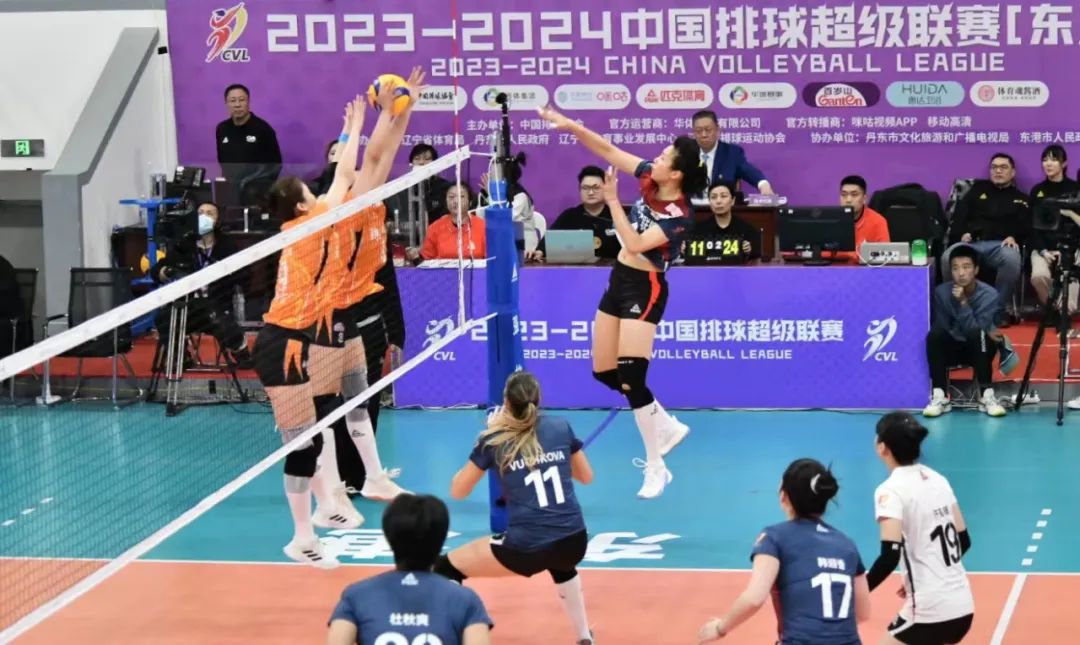 【体育】3-0!辽宁女排赢得揭幕首战