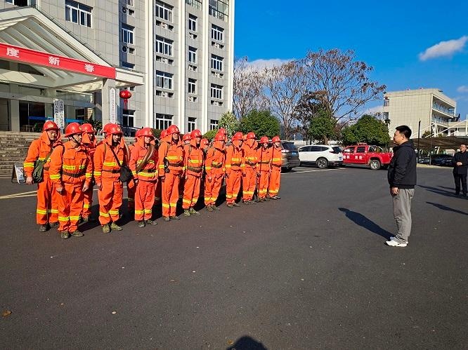 淳安:淳安县副县长余飞带队检查春节期间森林防火工作