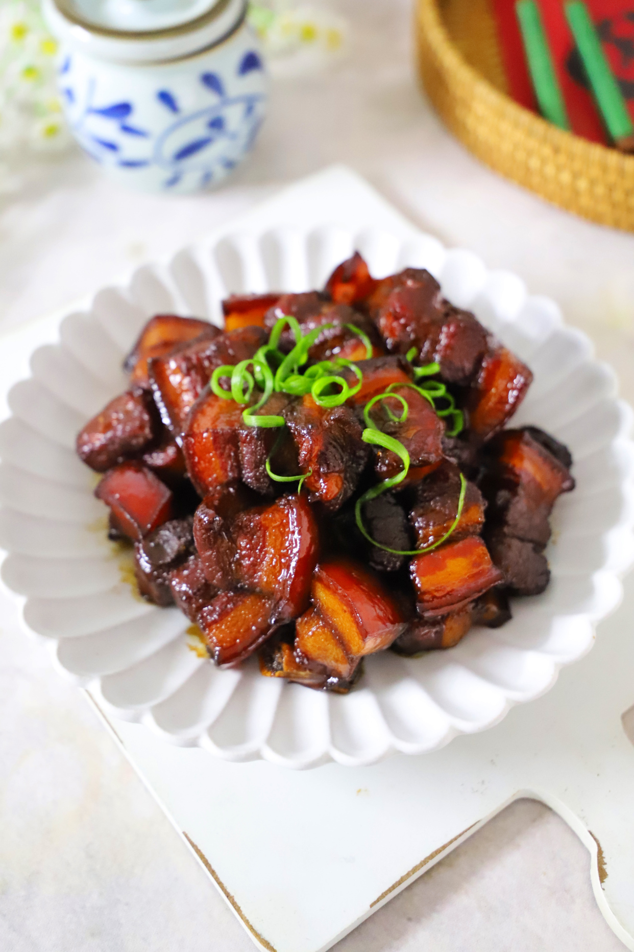 红烧肉的家常做法,掌握小技巧,肥而不腻,入口即化,值得收藏