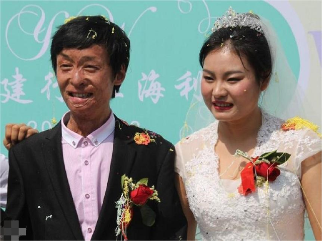 王龙老婆照片图片