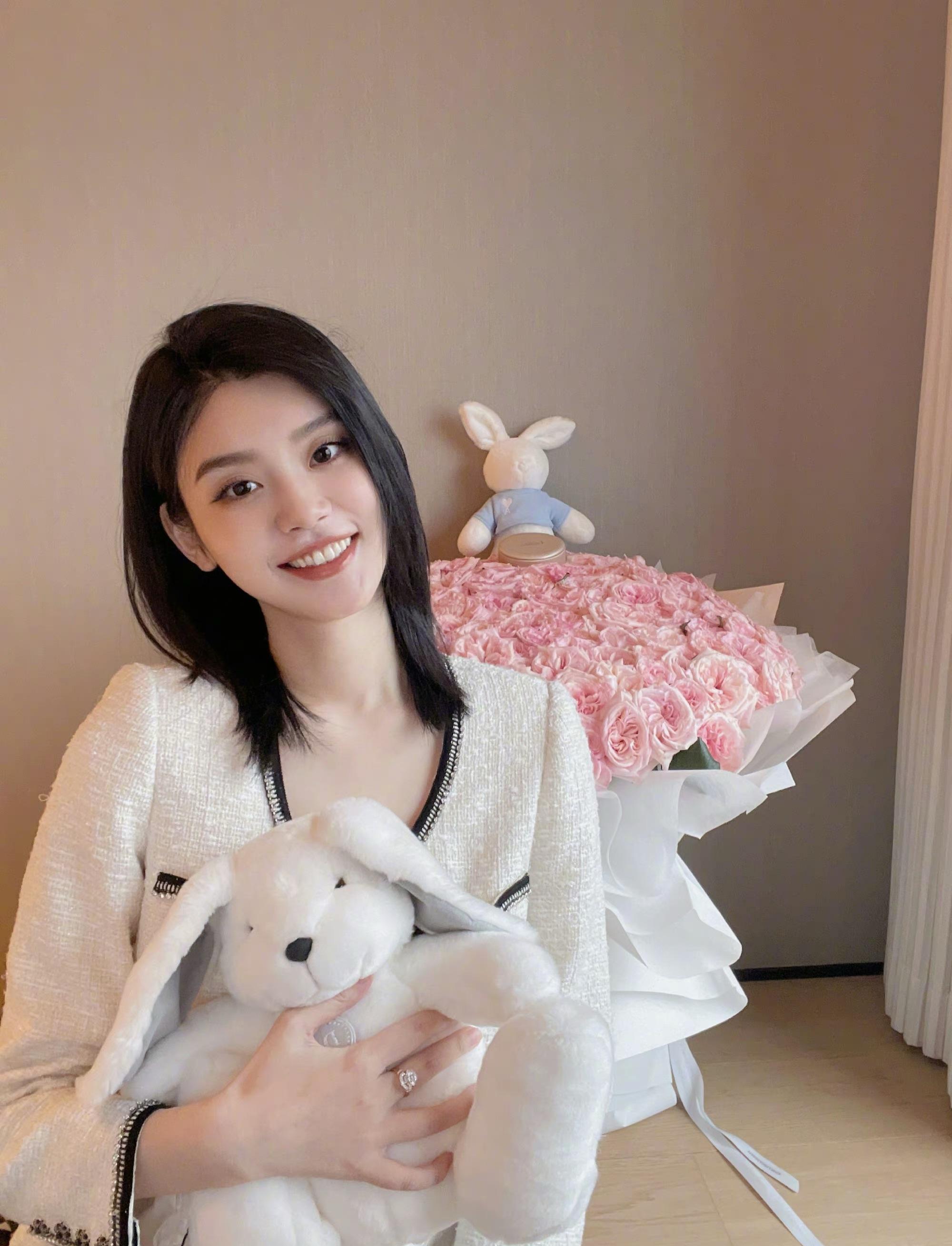 综艺《爱旅》:奚梦瑶教科书般"好命"性格,豪门妻真有两把刷子