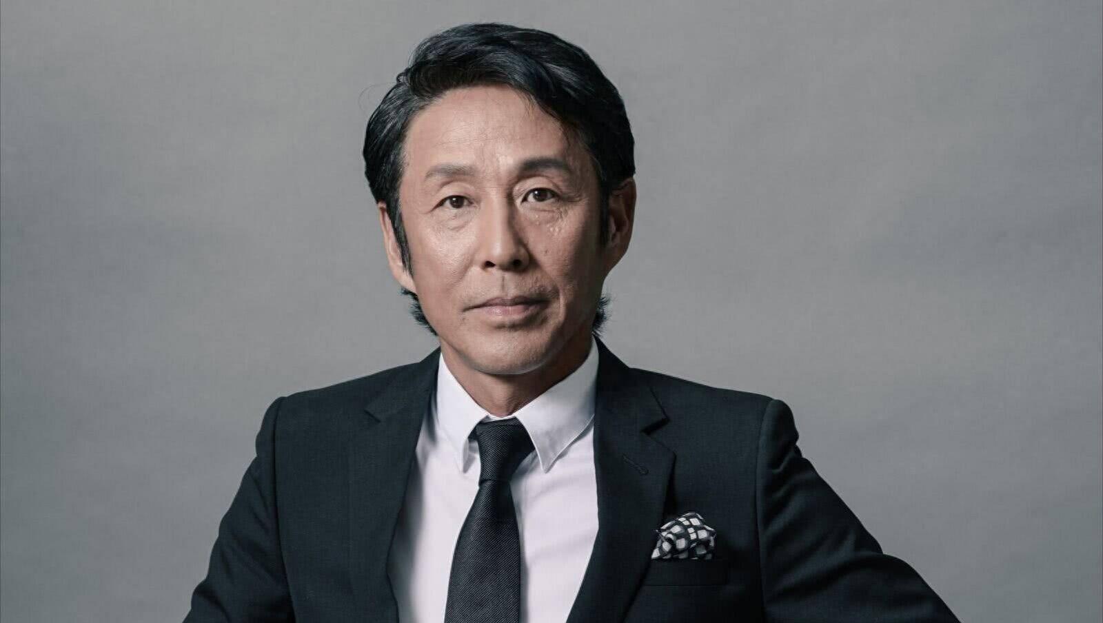 "双料影帝"陈道明与妻子一见钟情,41年婚姻幸福美满!