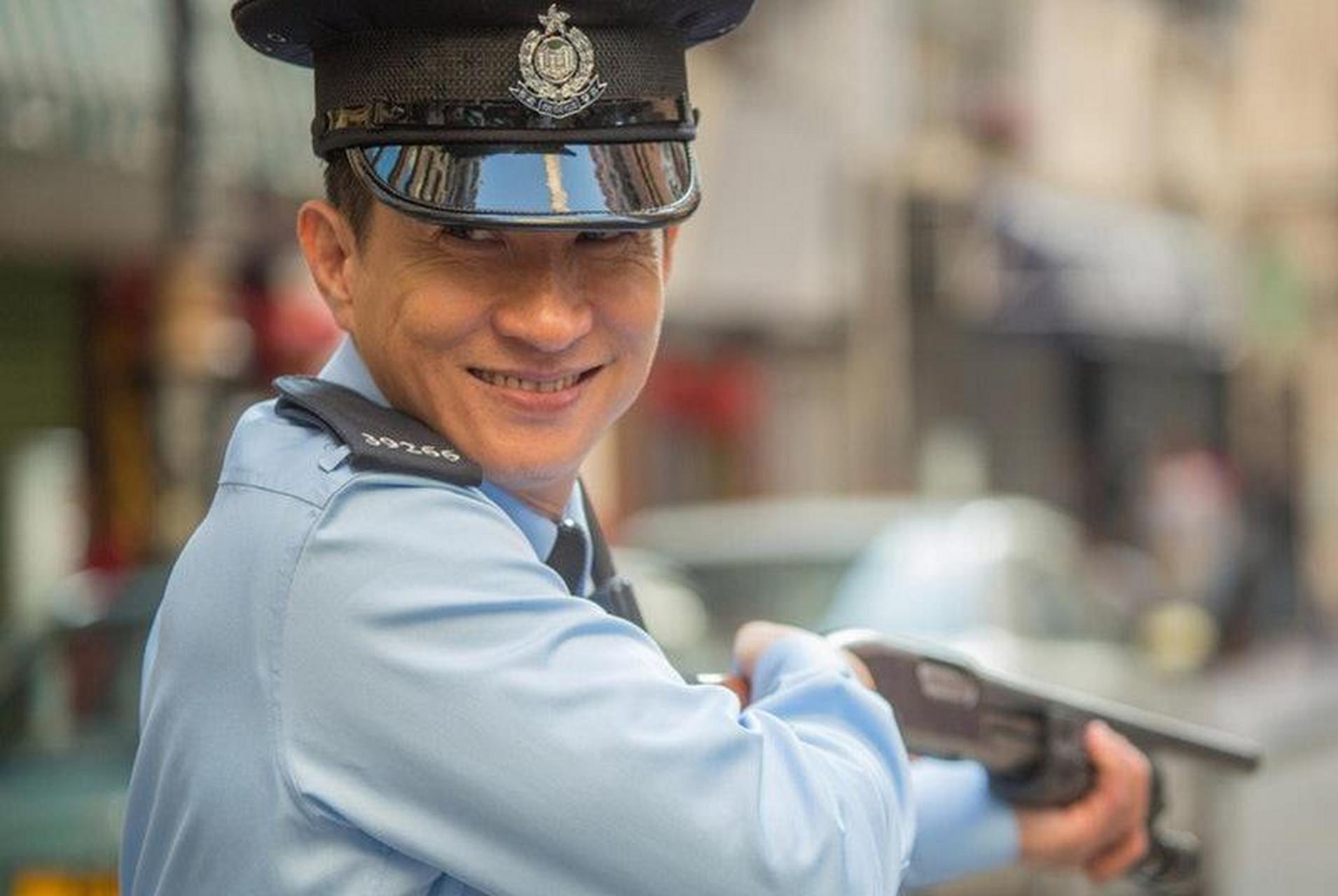 香港有不少演员,入行前曾是警察.