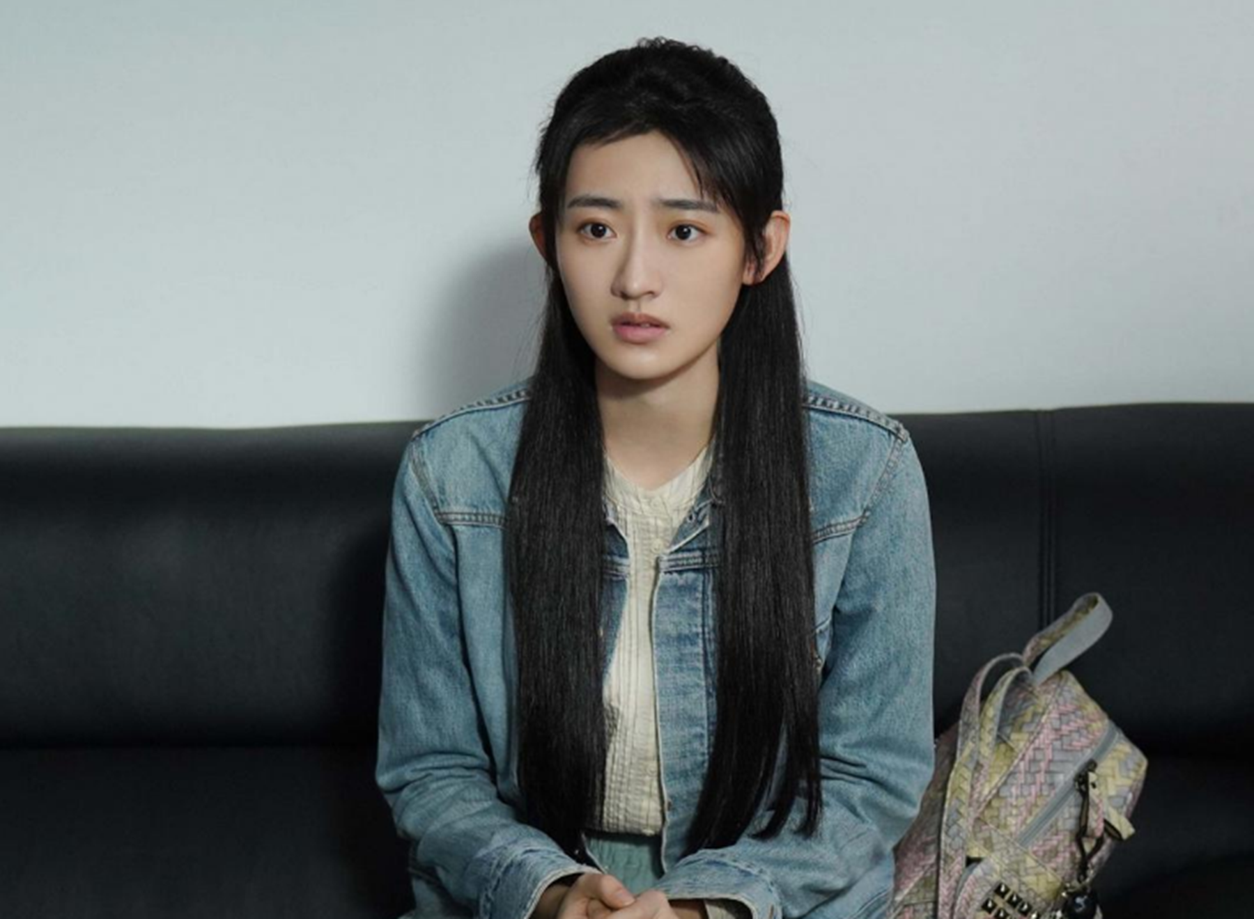 《扫黑风暴》麦佳送给王政是第几集?英子的扮演者是谁?