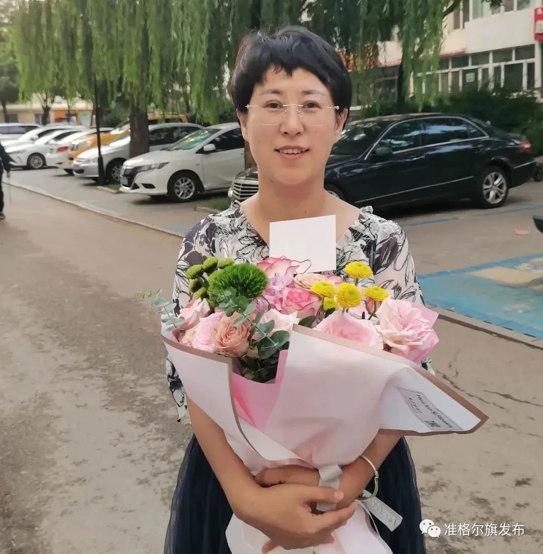 夜读|妈妈心中有一亩花田