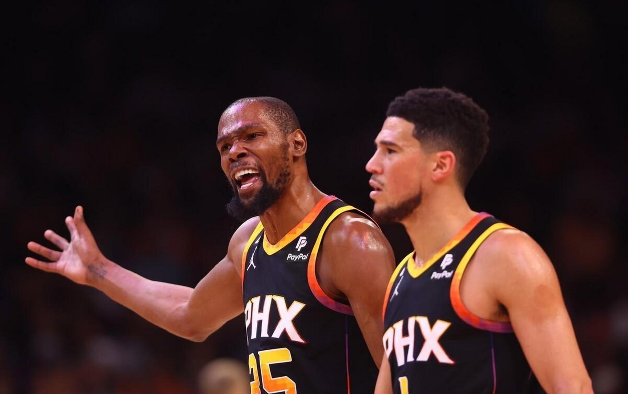 22-23赛季nba季后赛西部首轮第二场,快船队客场挑战太阳队,快船队在第