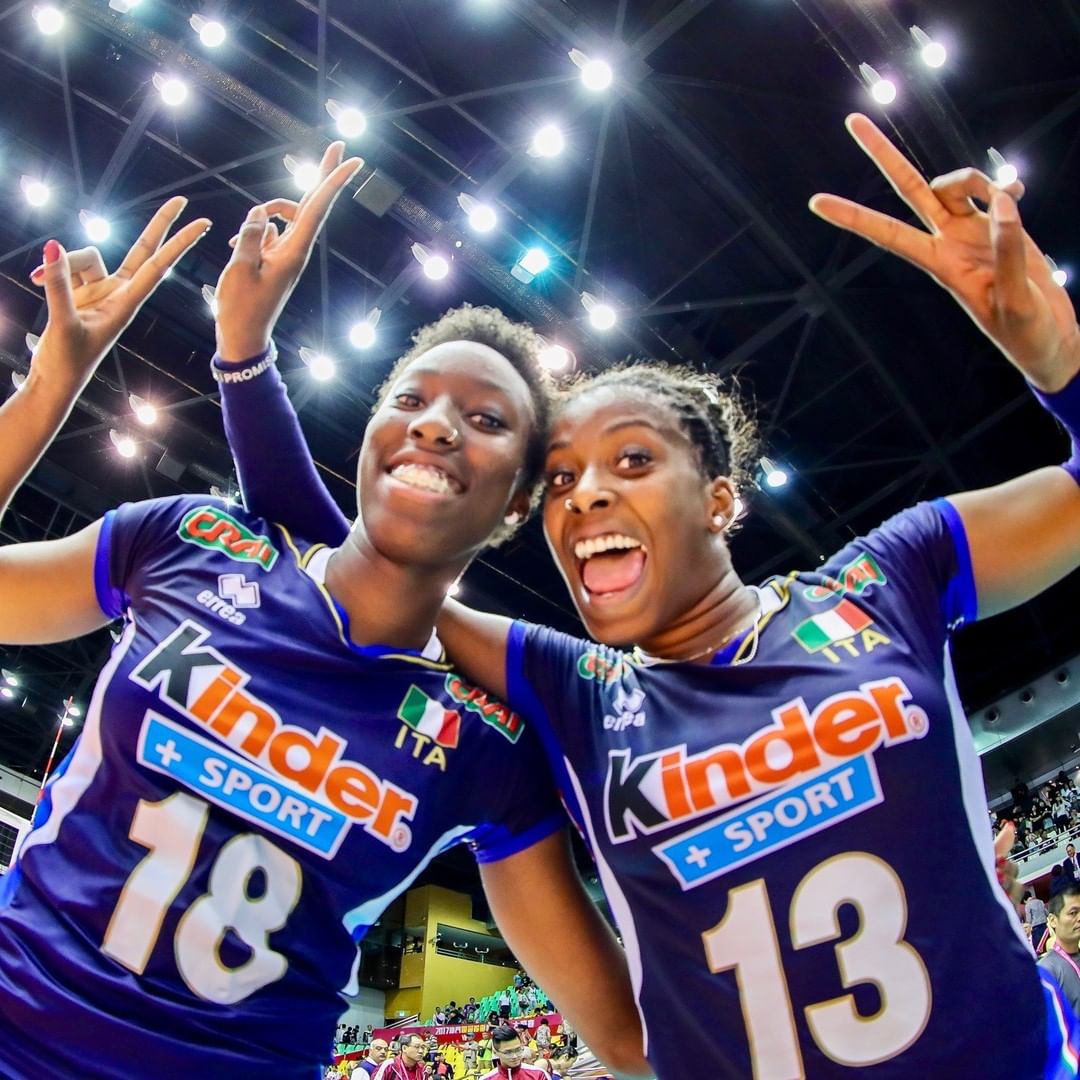 横扫劲敌意大利女排!李盈莹发威状态神勇,朱婷缺阵伤情不容乐观