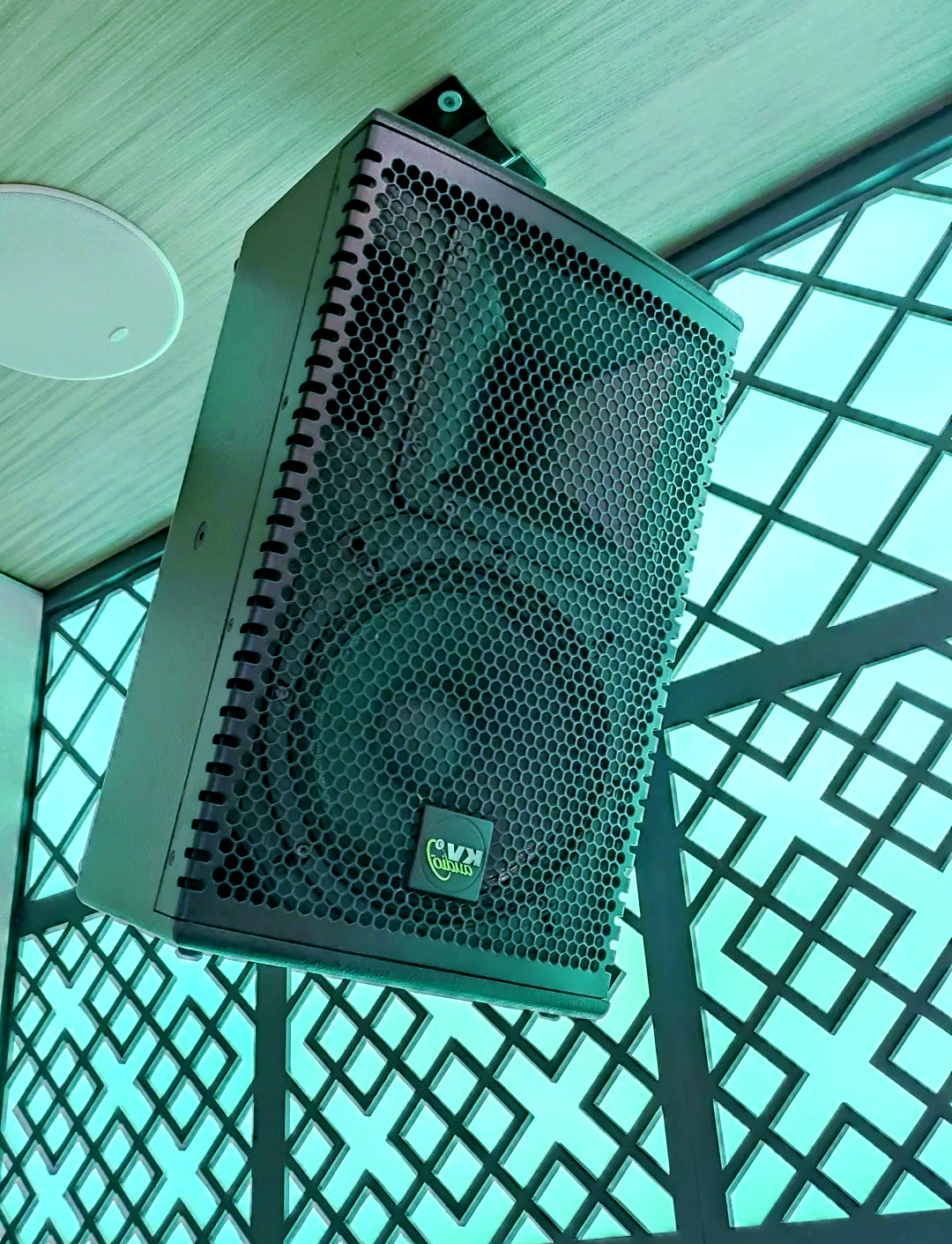 kv2 time系列音响沉浸于自然且质感丰富的音乐世界