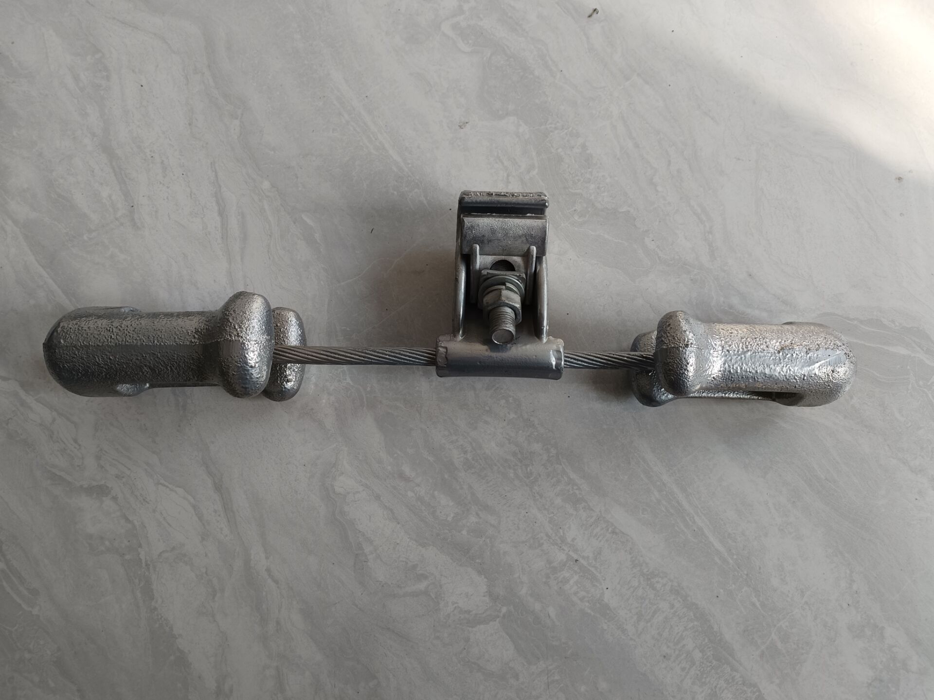 导线地线防震锤的规格型号种类及安装方式有哪些 fryj