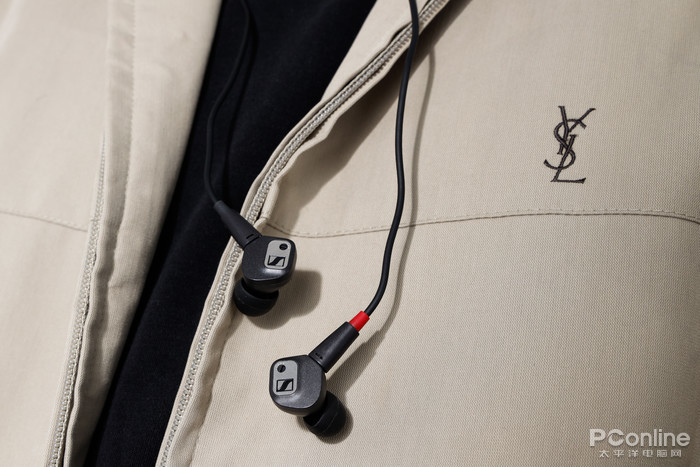 森海塞尔ie 80s评测 "哥哥"当年引起唇枪舌战 弟弟会有变化吗?