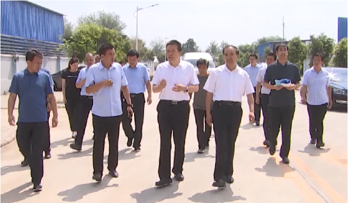 省生态环境厅第六专员办专员牛晓东一行检查指导县环保工作