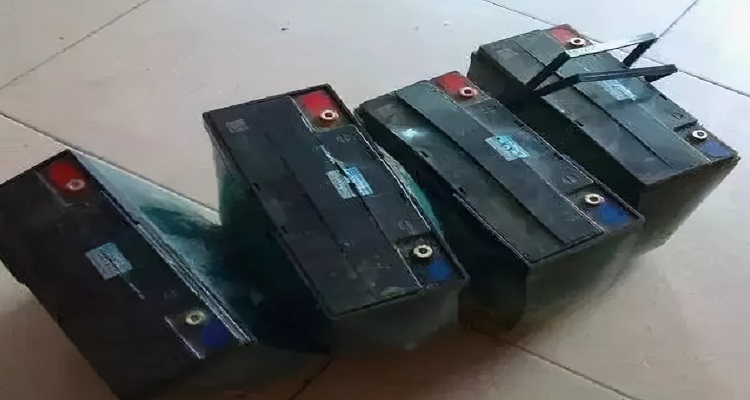 电瓶鼓包了还能用吗