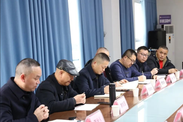 西充县天宝中学与四川省南江中学开展校际交流活动