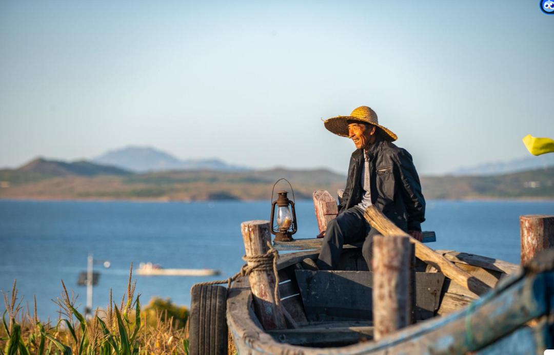 锦州翠岩镇郭荒地村柴火街变网红街