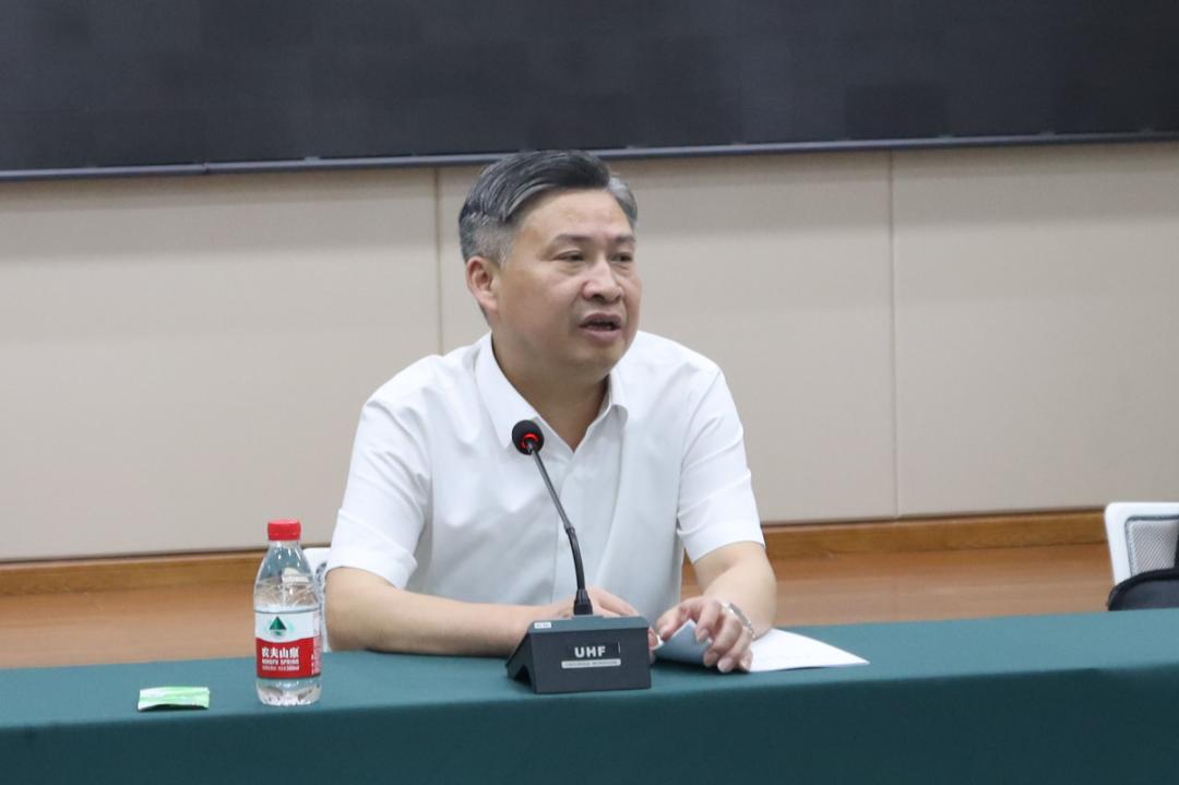 沈铭权在绍兴宣讲省第十五次党代会精神并调研民政工作