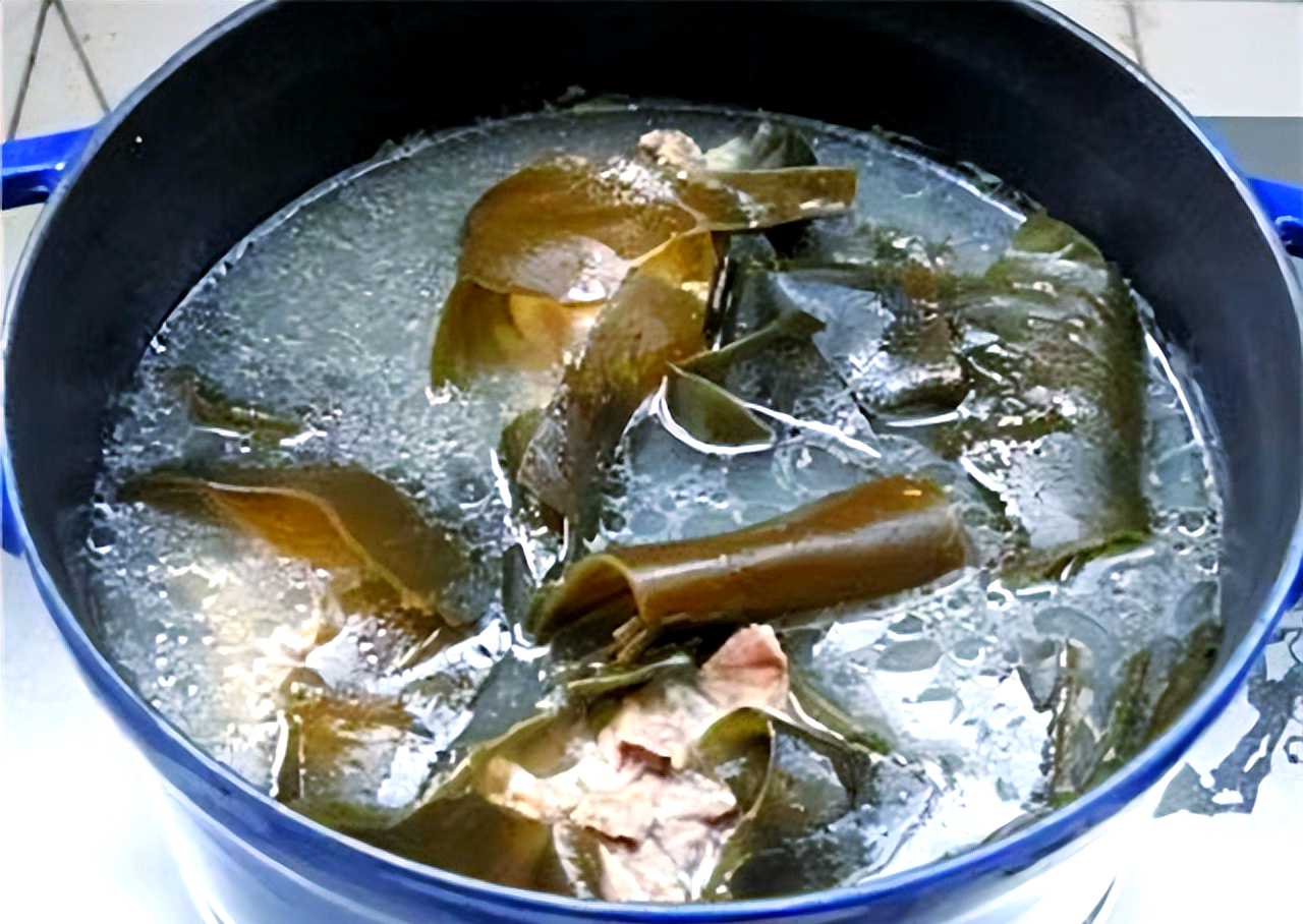 武汉筒子骨海带汤的制作与食材挑选技巧