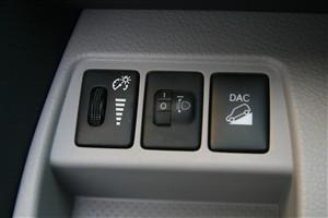 09款arv4下坡辅助功能怎么用?