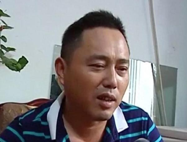 2006年,安徽夫妇生下五胞胎,父母坚持不愿送人,如今已读高中