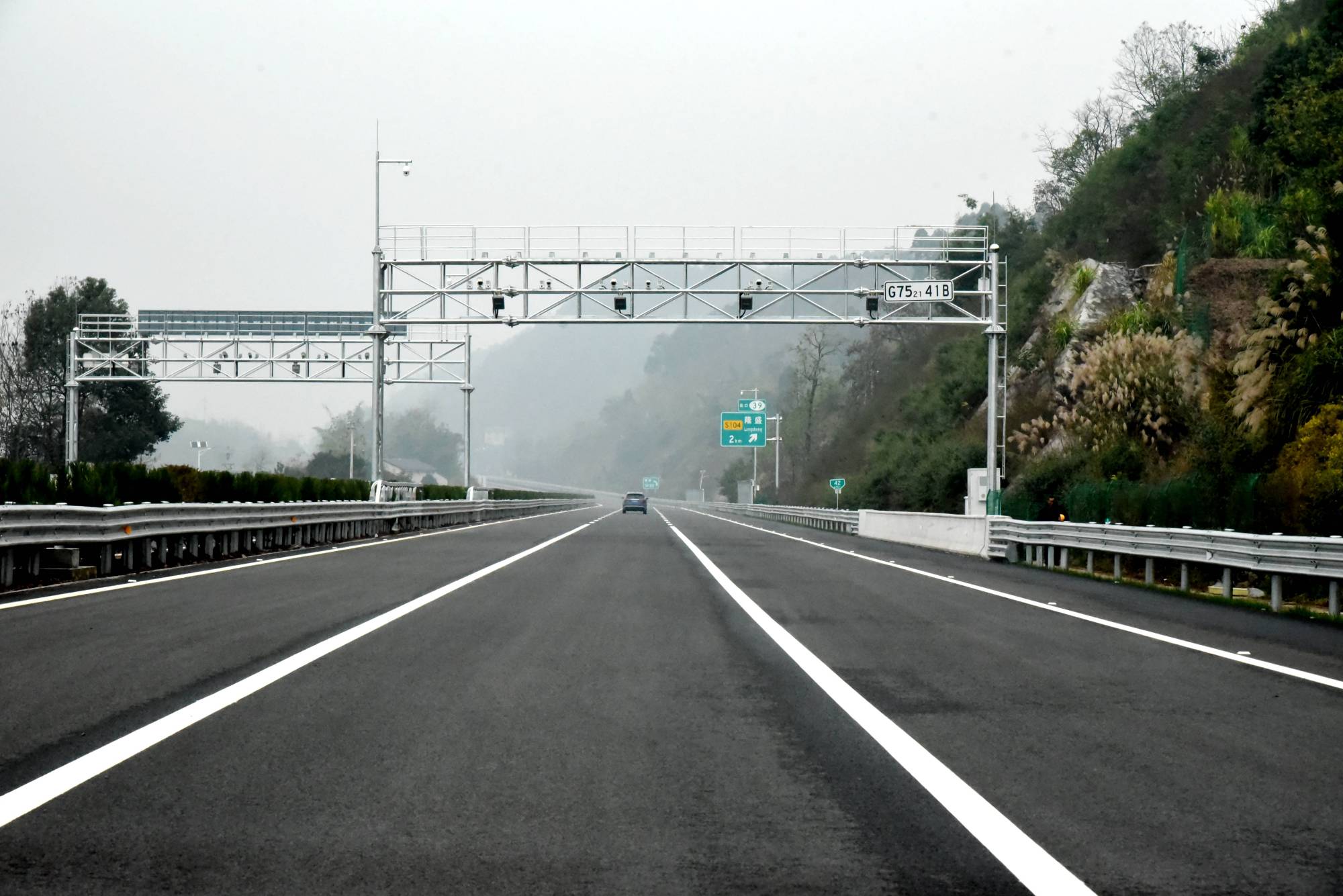 渝黔复线高速公路今日开通