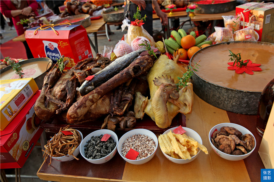 广东潮汕往年热闹营老爷,祭拜妈祖供品有多豪,场面盛大让人惊叹