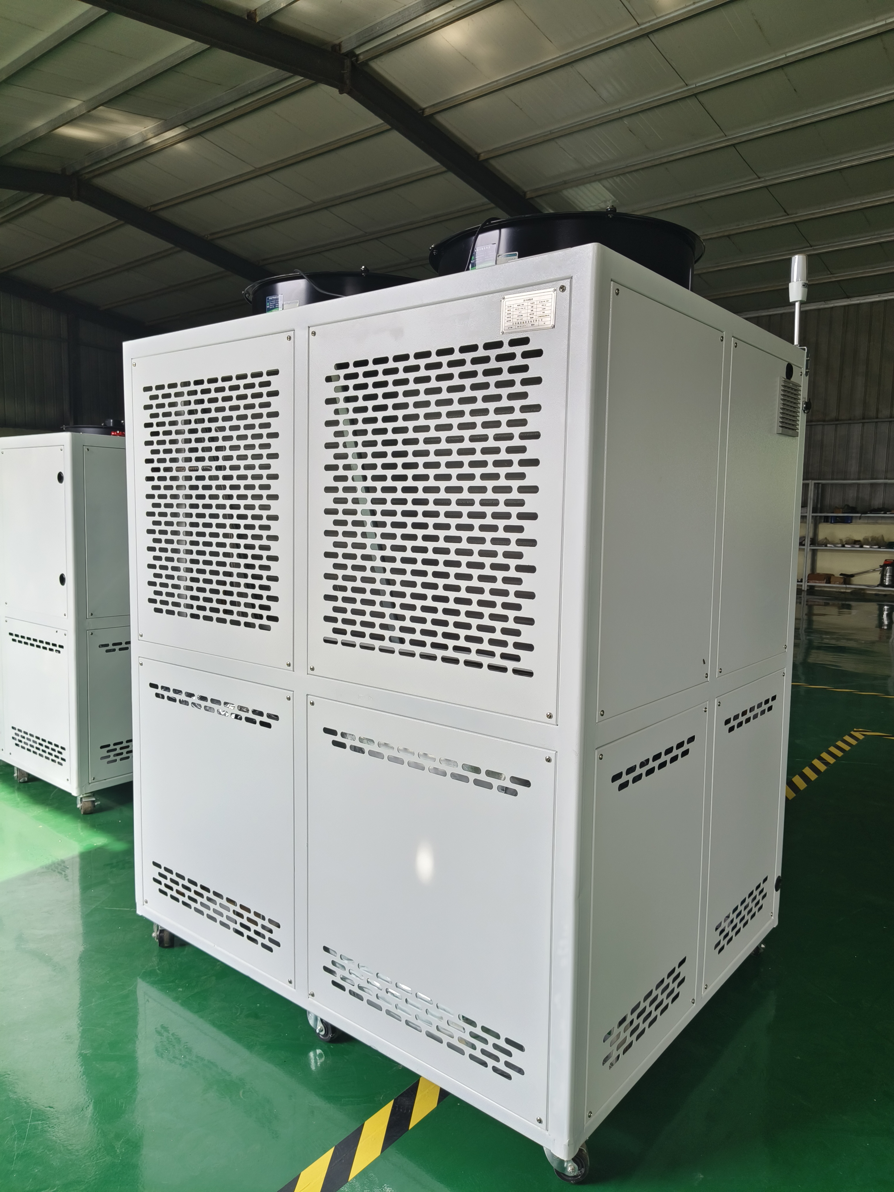 制药用超低温冷冻机组:工作原理,特点,优点