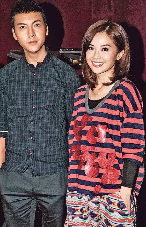 阿sa喊郑中基老公,一个月后宣布离婚,隐婚4年狗仔队后知后觉