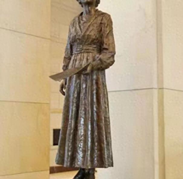 珍妮特·兰金:和平之声,坚守不懈