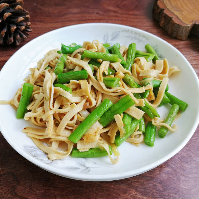 豇豆炒千张,简单易做,清淡营养又下饭