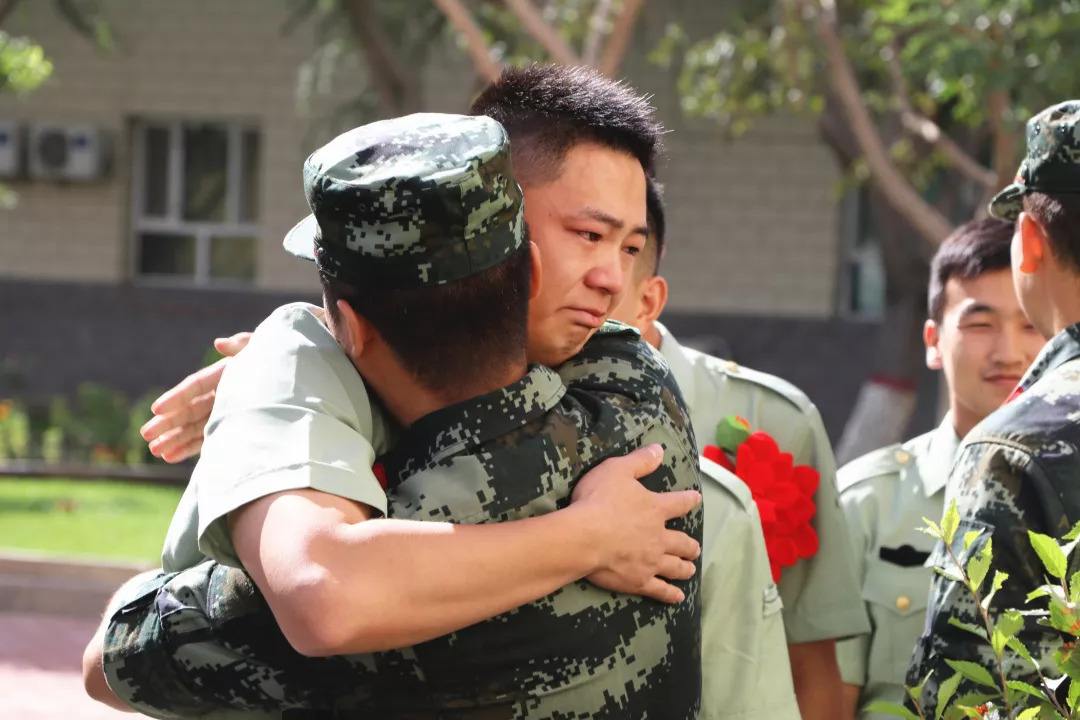 军人退伍可带走四样东西:有一件必须拿走,但为什么没有人想要?