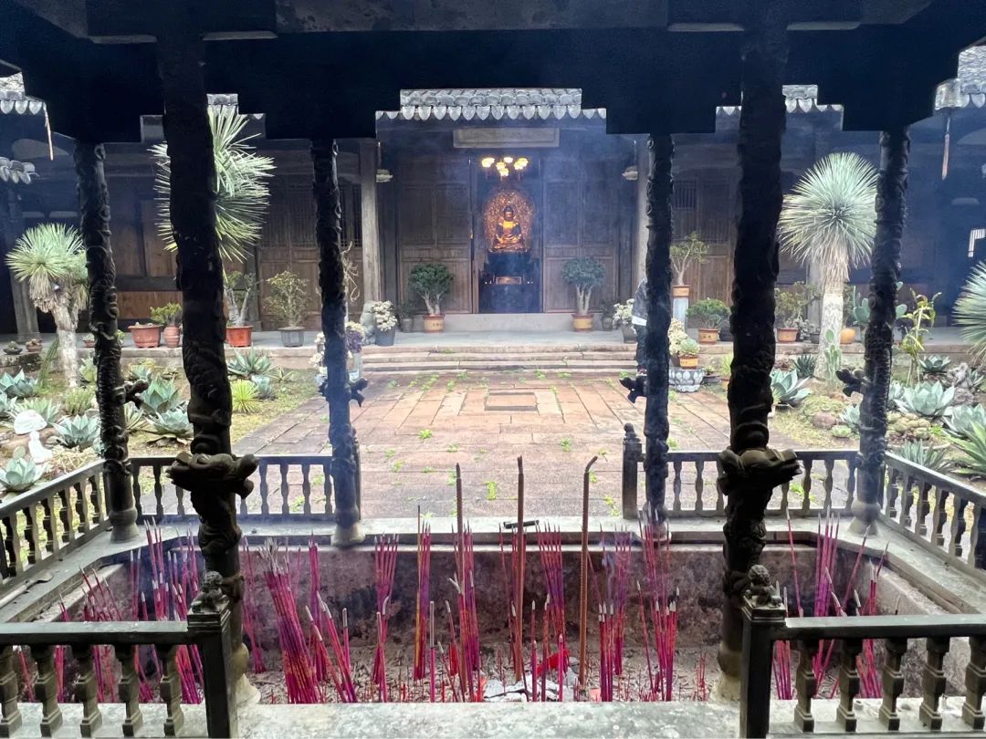 中国「最美」女道士,舞蹈系毕业,卖房修道观,如今她后悔了吗?