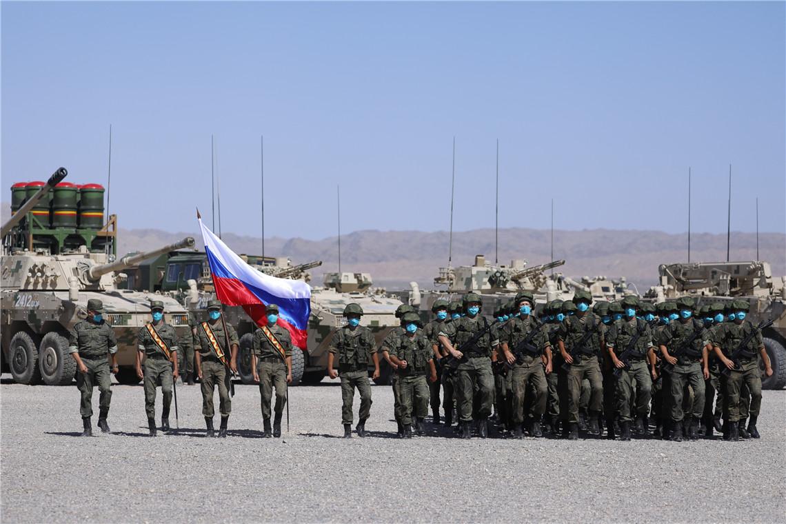 东方2018中俄联合军演图片