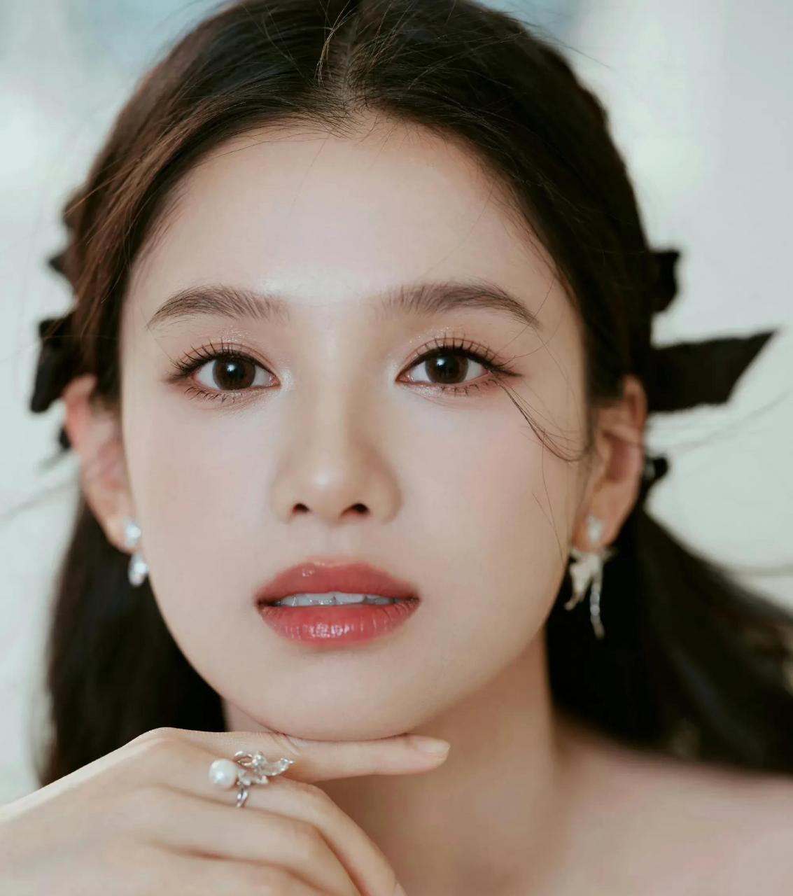 张婧仪这组照片好看!