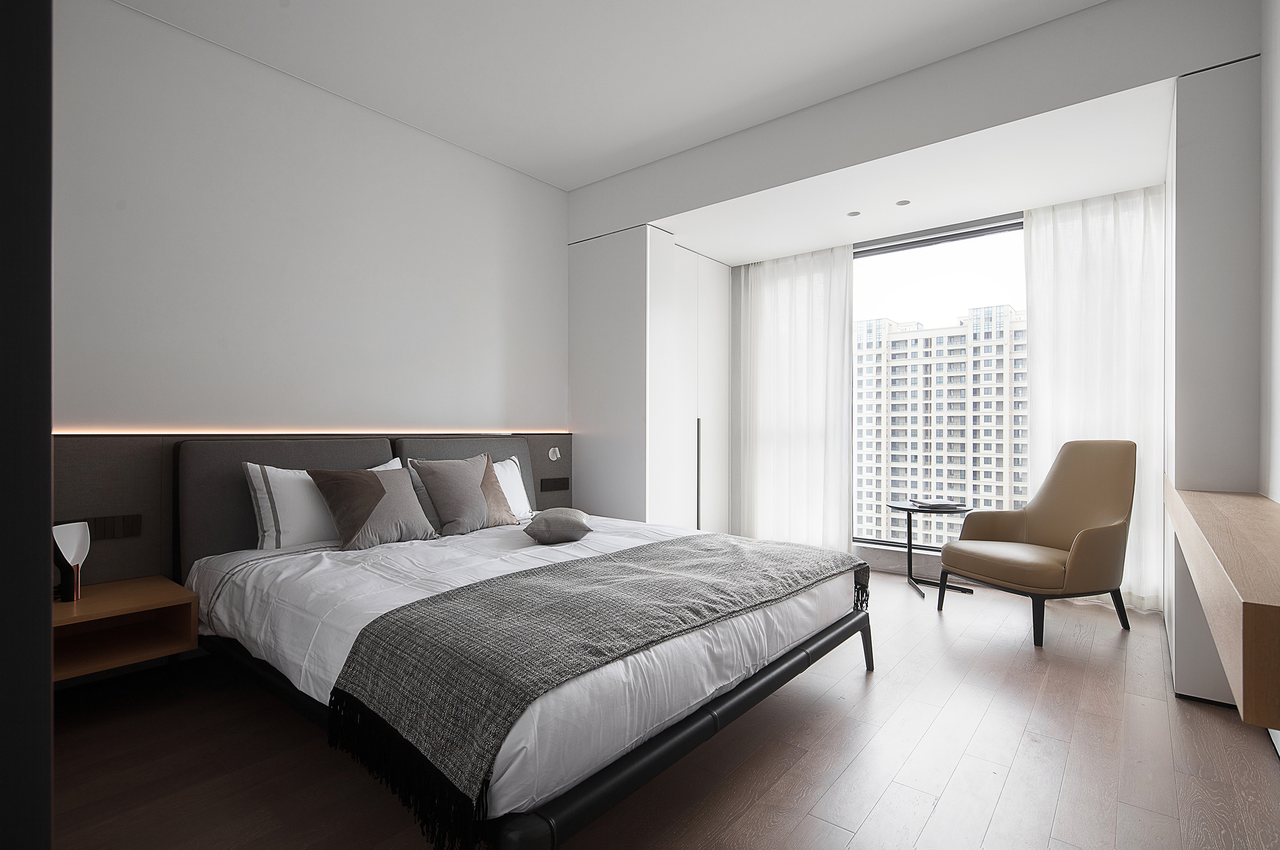 成都230㎡现代极简风设计|理想的居所,营造一个高级的感空间